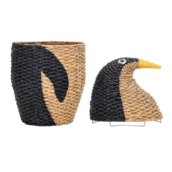 penguin_shaped_basket_from_bankuan_grass_82043346_02 Košarica v obliki pingvina iz Bankuan Grass