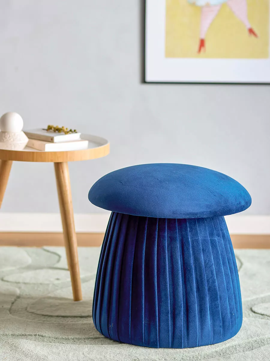 Velours-Puff, Blau 2 Blauer Velours-Puff