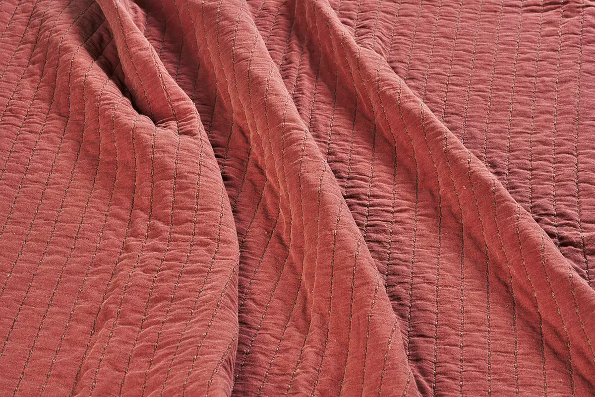 Prešita bombažna posteljna prevleka - opeka 3 Prešita bombažna posteljna prevleka - opeka