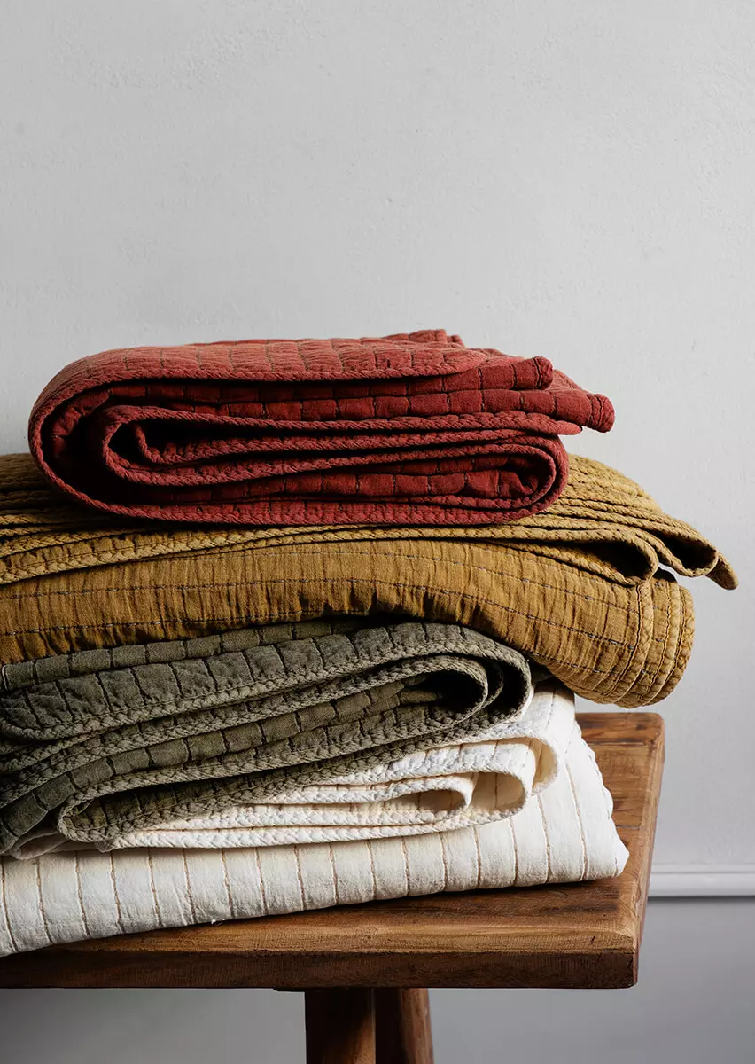 Prešita bombažna posteljna prevleka - gorčica 3 Prešita bombažna posteljna prevleka - gorčična