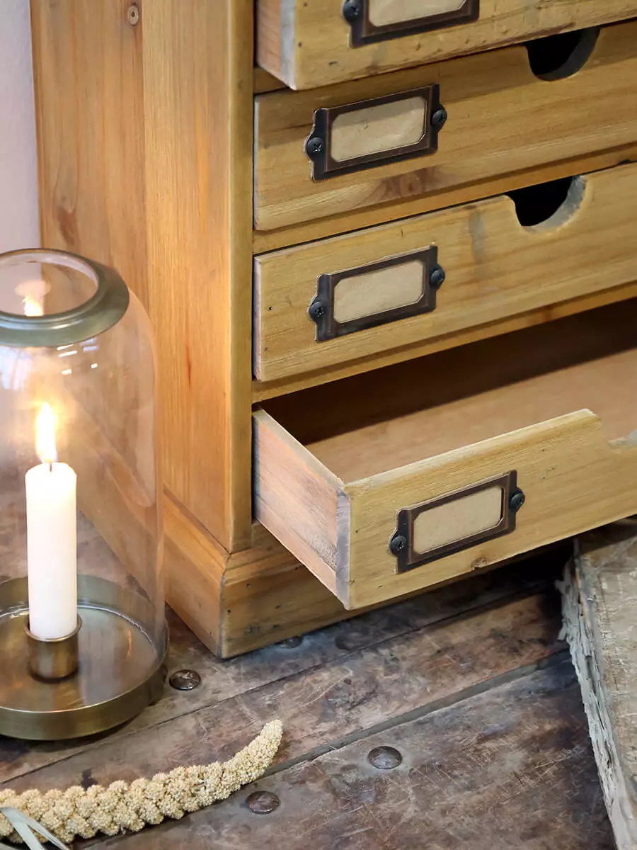 Chest of drawers pine