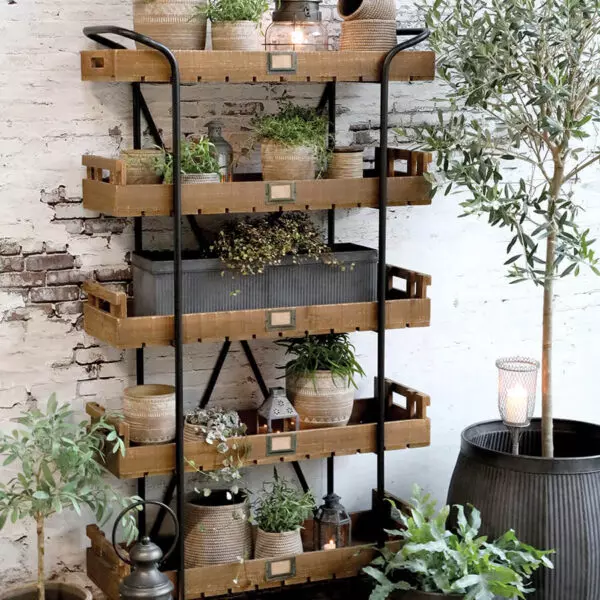 Pflanzenständer auf Rädern