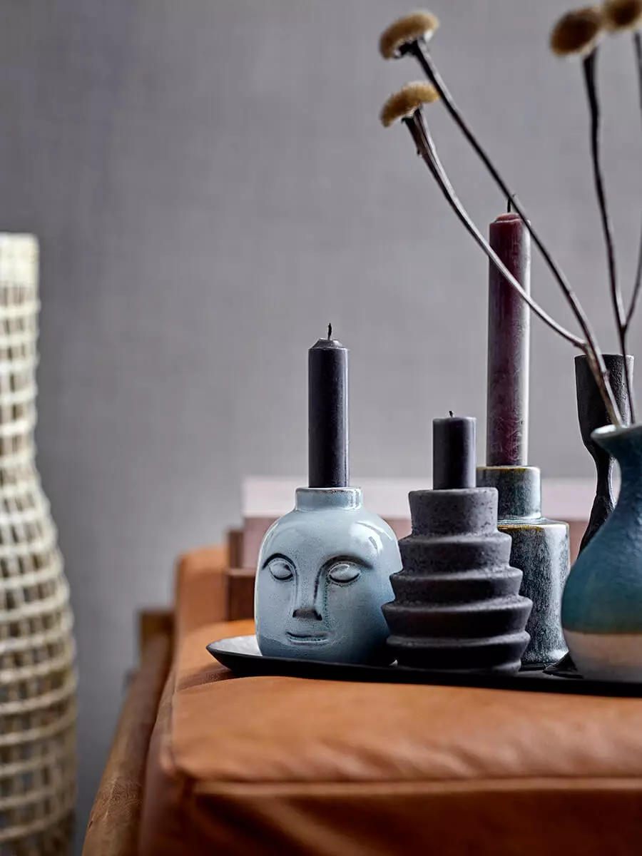 Svícen s obličejem