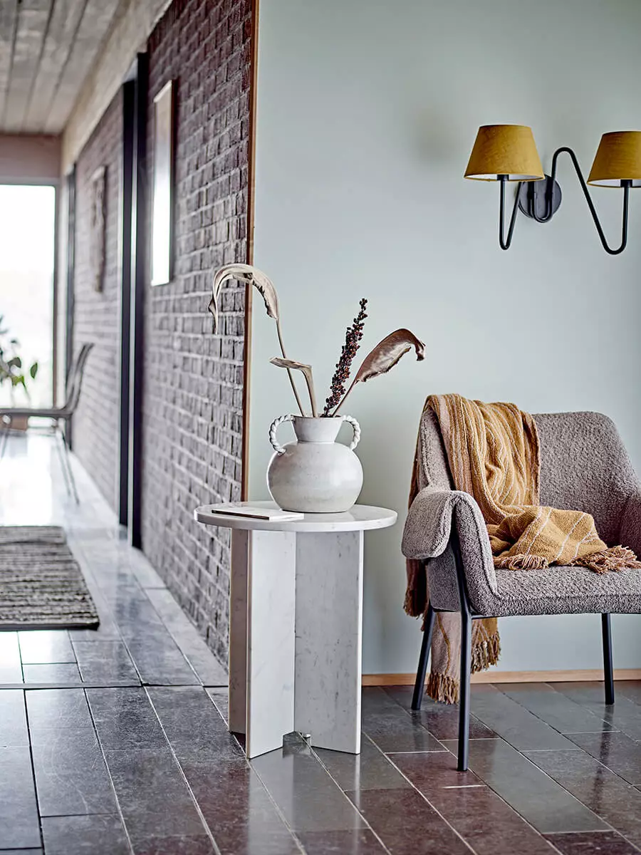 Măsuță, marmură albă