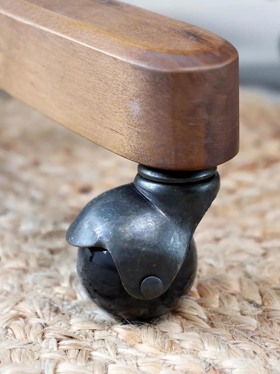 Krzesło biurowe wykonane z drewna brzozowego z rattanowym siedziskiem - Chic Antique