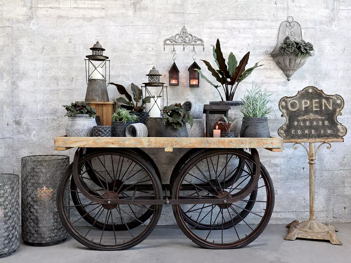 Blumenständer zur Einbindung von Grünpflanzen in Ihr Heimdekor