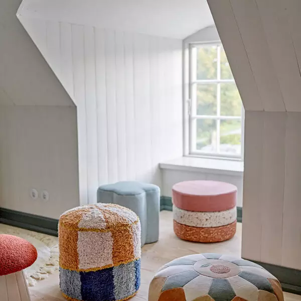 agnes-cotton-pouf-82066449-02