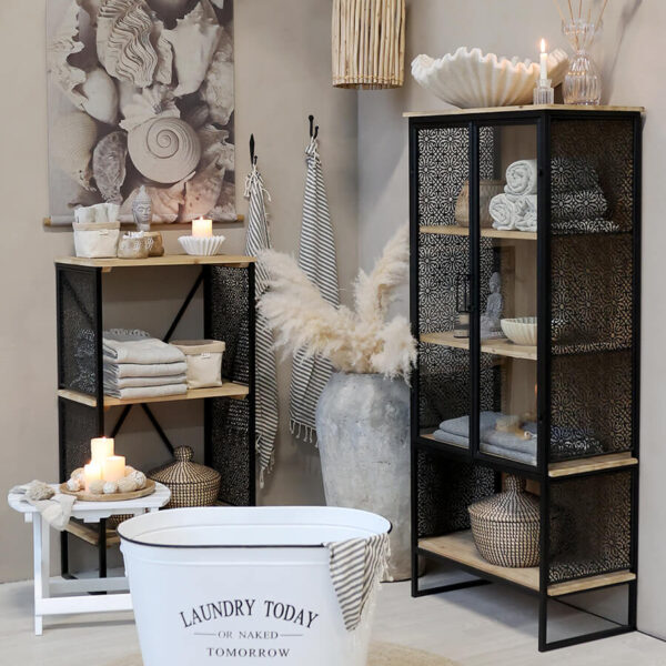 Metal laundry basket
