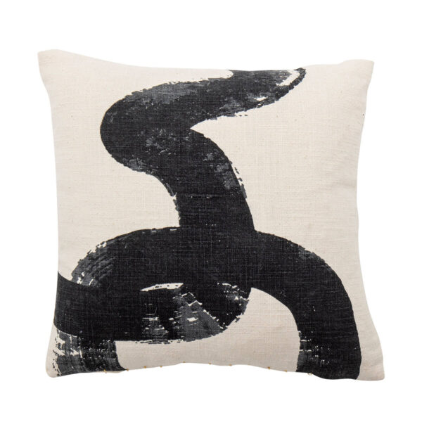 Wit kussen met zwart patroon in Scandinavische stijl